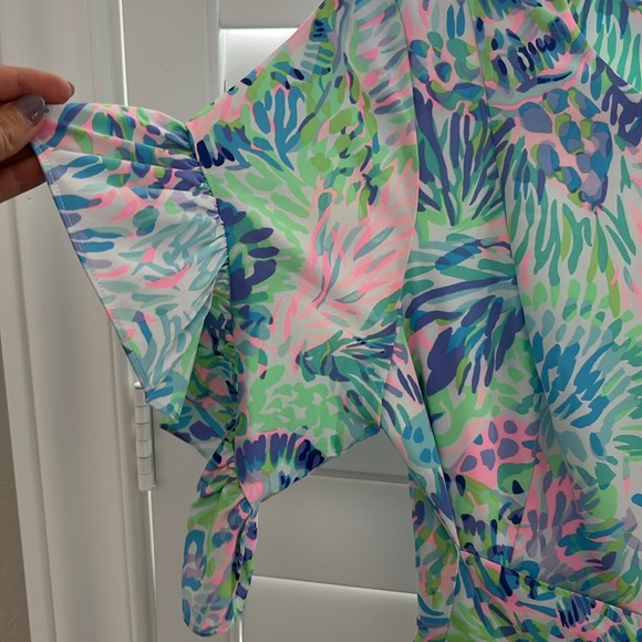 Lilly Pulitzer Dress - Zipper in back - Picture 5 of 6